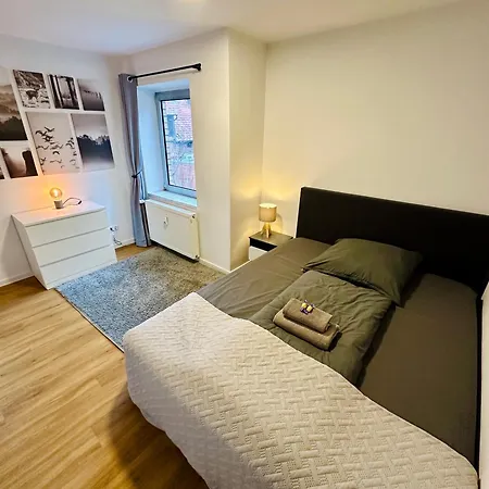 Traumhafte 115 Qm Am Steinhuder Meer, Ruhig, Komfortabel, Loggia, Parkplatz, Wifi *