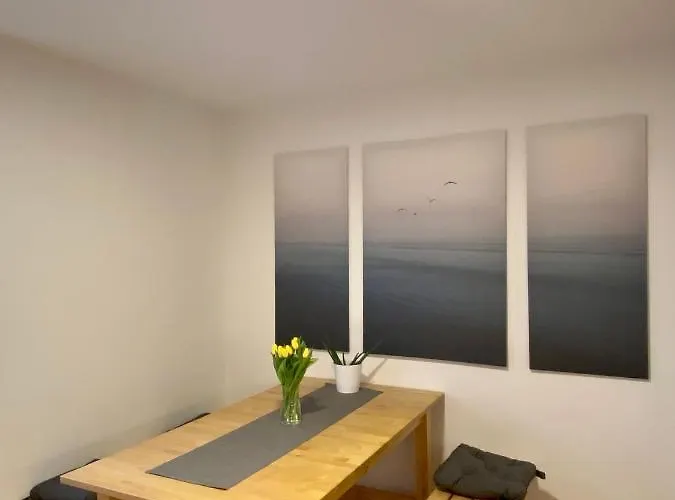 Traumhafte 115 Qm Am Steinhuder Meer, Ruhig, Komfortabel, Loggia, Parkplatz, Wifi Appartement Wunstorf