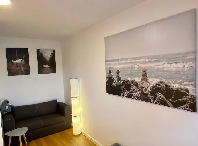 Traumhafte 115 Qm Am Steinhuder Meer, Ruhig, Komfortabel, Loggia, Parkplatz, Wifi Wunstorf
