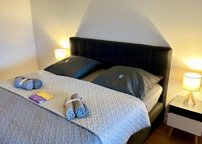 Traumhafte 115 Qm Am Steinhuder Meer, Ruhig, Komfortabel, Loggia, Parkplatz, Wifi Appartement *