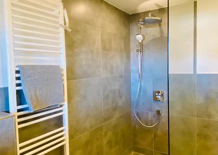 Traumhafte 115 Qm Am Steinhuder Meer, Ruhig, Komfortabel, Loggia, Parkplatz, Wifi Appartement *